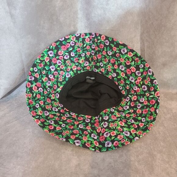 Steve Madden Floral Bucket Hat - Picture 4 of 6